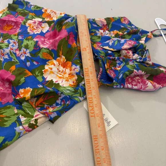 Tropical Floral Two Piece Short Set Size Medium - Picture 3 of 9